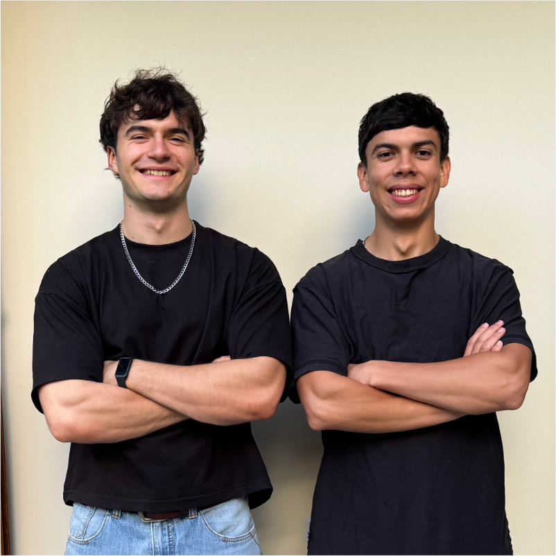 Equipo RTFácil gestionando revisión técnica a domicilio en Santiago